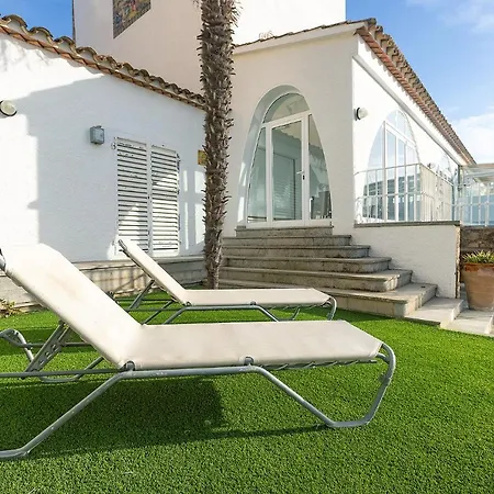 Rnet - Piscina Port Primer Empuriabrava